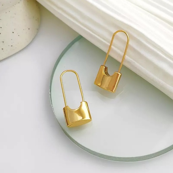 Vintage Lock Pendant Gold Hoop Earrings - Picture 3 of 7